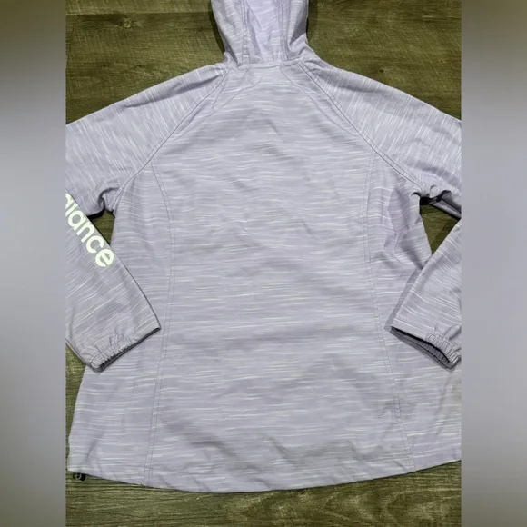 New balance women’s lavender all weather hooded jacket size large - Picture 8 of 8